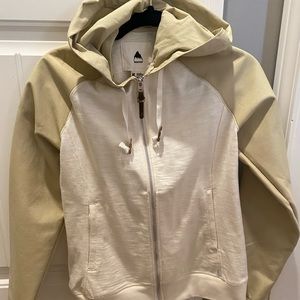 Light coat, brand new, never been worn. Cotton, polyester and nylon jacket.